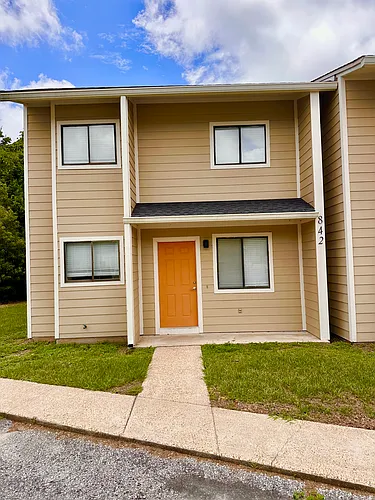 842 West St #842 Photo 1