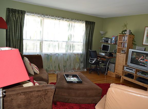 2nd image of 10351 Milford St APT 2E
