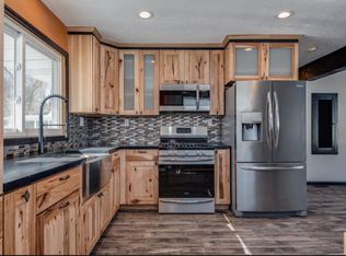 432 Benton St, Anoka, MN 55303