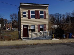 34 Sycamore St, Kingston, NY 12401