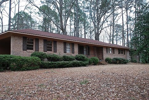 1st image of 631 Woodland Dr