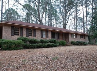 631 Woodland Dr, Sandersville, GA 31082