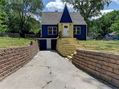 3701 N Cherry St, Kansas City, MO, 64116