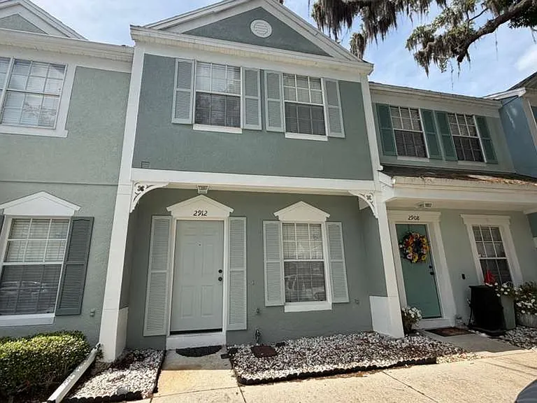 2912 Woodlands Park Ct — Photo 1