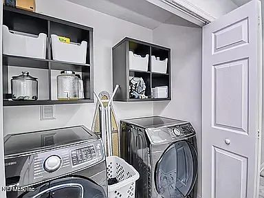 7019 Coldwater Dr — Photo 33