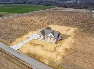 281 Aplin Branch Rd, Cottontown, TN 37048