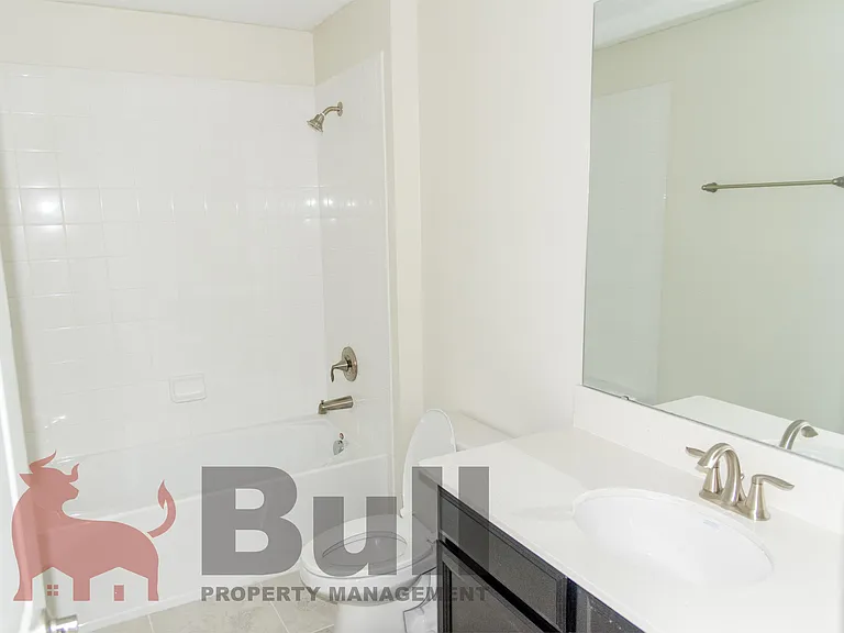 7518 Summerlake Groves St — Photo 31