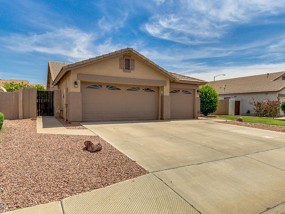 1st image of 20959 N 79th Dr