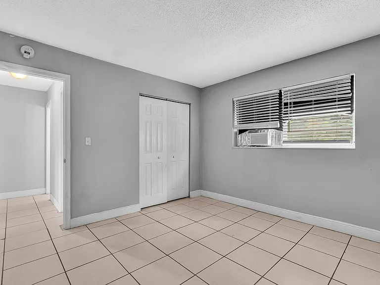 626 SW 14th Ave #212 — Photo 9