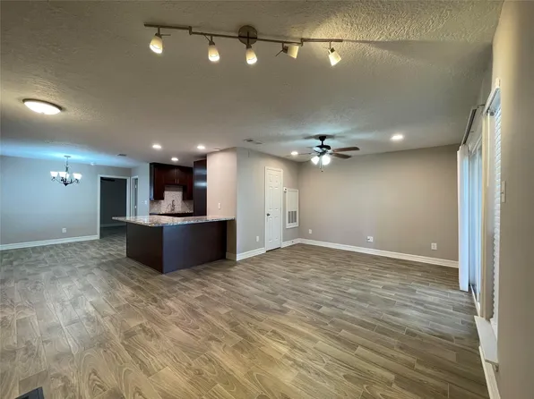 12755 Mill Ridge Dr APT 302, Cypress, TX 77429