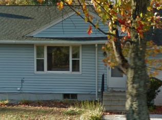 297 Whalom Rd, Lunenburg, MA 01462