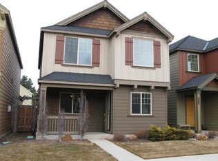 61197 Dayspring Dr, Bend, OR 97702