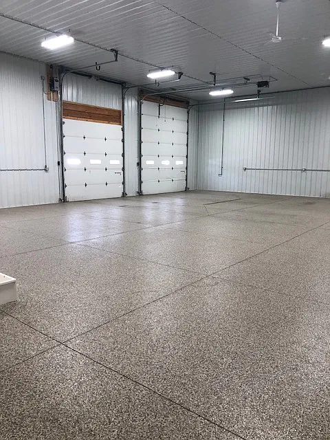 Studio, 2400 sqft, $1,475 — Photo 2