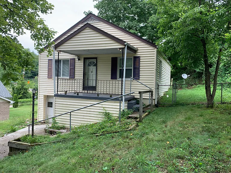 106 Eureka Rd — Photo 15