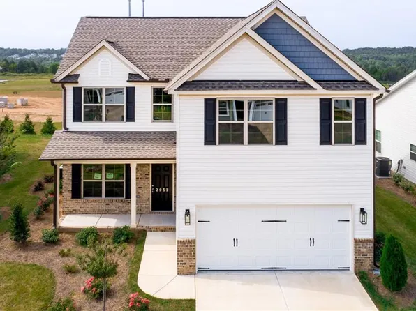 2951 Flat Rock Dr, Winston Salem, NC 27127