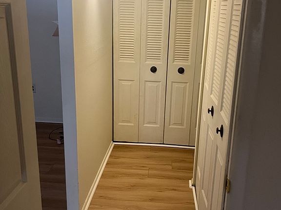 2nd image of 5200 Hilltop Dr APT Y6