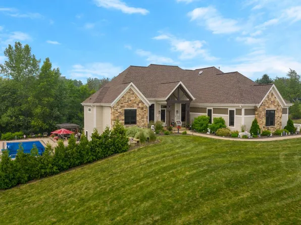 5795 Stefanie WAY, Caledonia, WI 53108