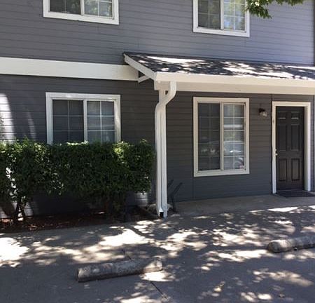 2nd image of 1143 N Cedar St #Cp205