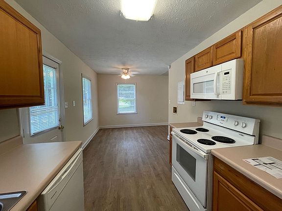 5th image of 264 Osceola Ave