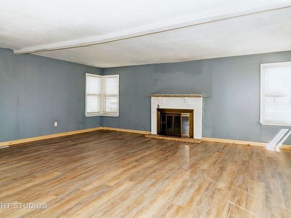 2nd image of 1803 Paradise Blvd