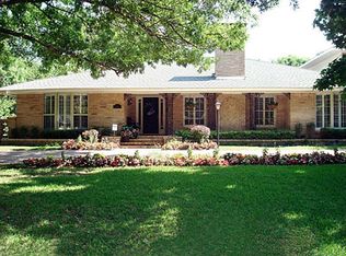 4550 Hallmark Dr, Dallas, TX 75229