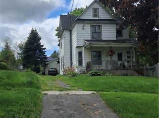 34 Dolbeer St, Perry, NY 14530