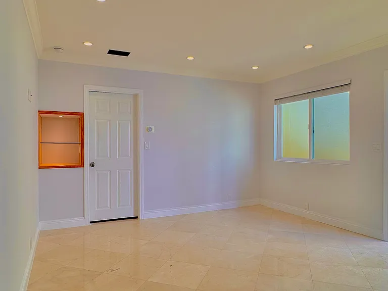 11815 Darlington Ave #1 — Photo 2