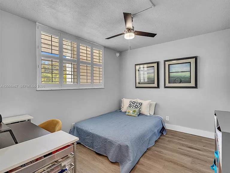 9340 Lagoon Pl #303 — Photo 32