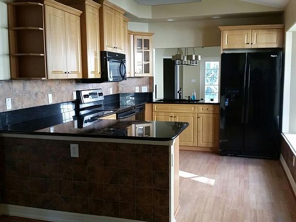 Spacious updated kitchen
