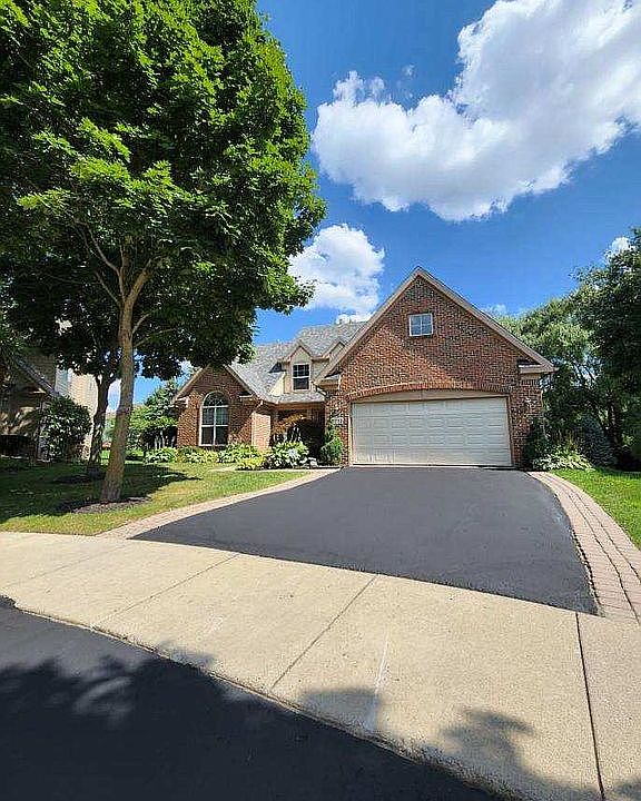 1st image of 7713 Willow Woods Ct