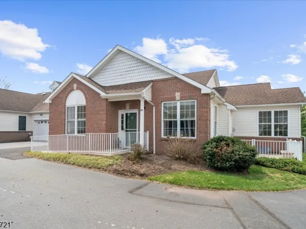 22 Samson Dr, Raritan Twp., NJ 08822