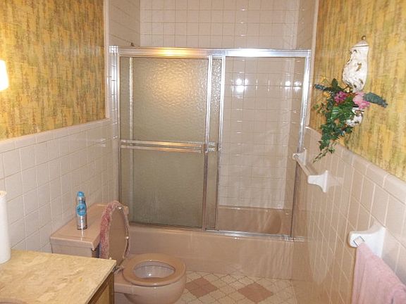 4th image of 701 E 18th Ave