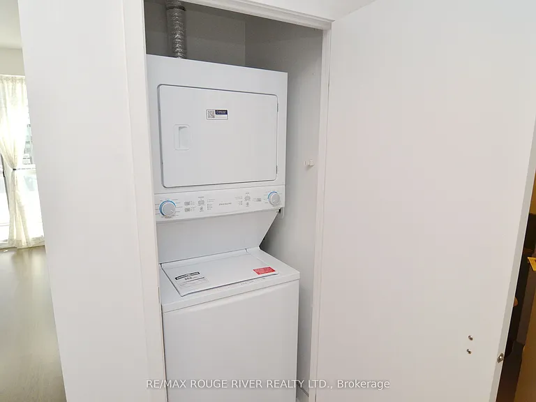 89 Dunfield Ave #509 — Photo 17