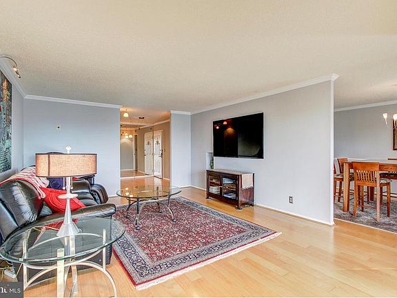 4th image of 5902 Mount Eagle Dr APT 918