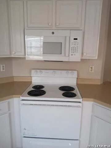9642 Sekula Dr — Photo 3