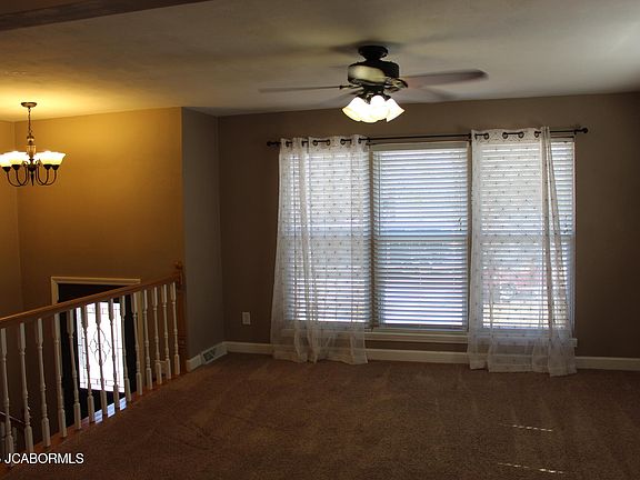 2nd image of 319 W Forest Ln
