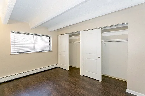 833 Dexter — Photo 20