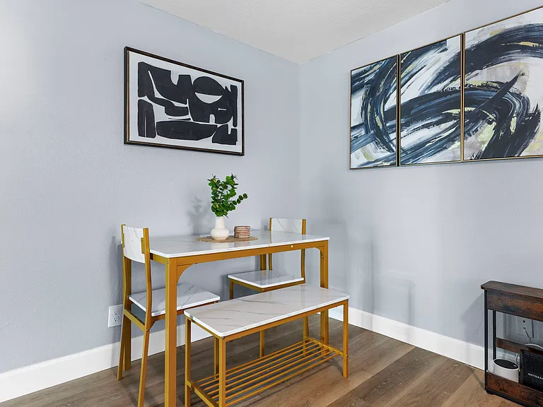 3102 E Knollwood St #B — Photo 14