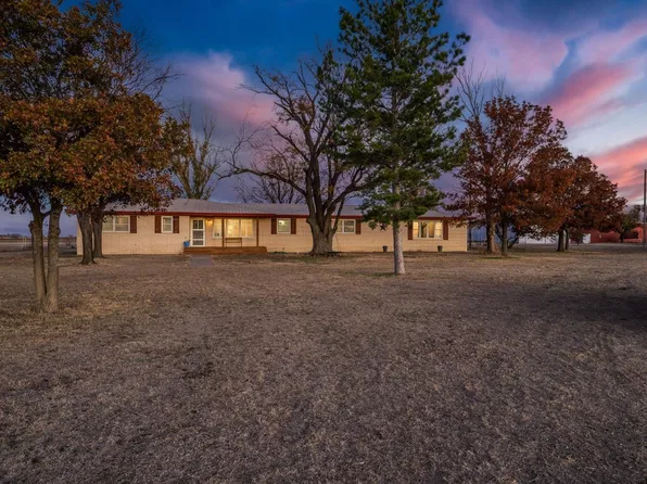 1401 County Road Z, Plainview, TX 79072