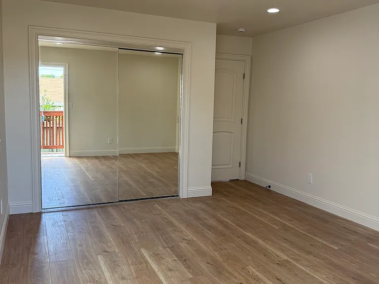 1517 Liberty St — Photo 28