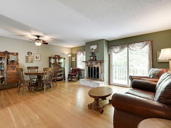 2nd image of 6625 Gretchen Ln N