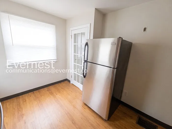 749 Racine Ave — Photo 4