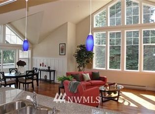 144 Hall Brothers Loop NW UNIT 33, Bainbridge Island, WA 98110