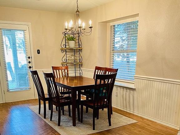 4th image of 815 Truman Ln