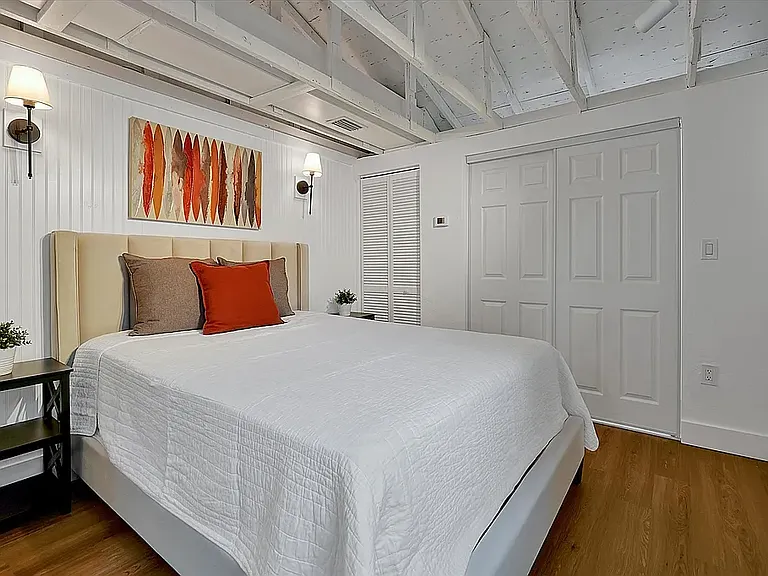 1711 White Ave #R — Photo 4