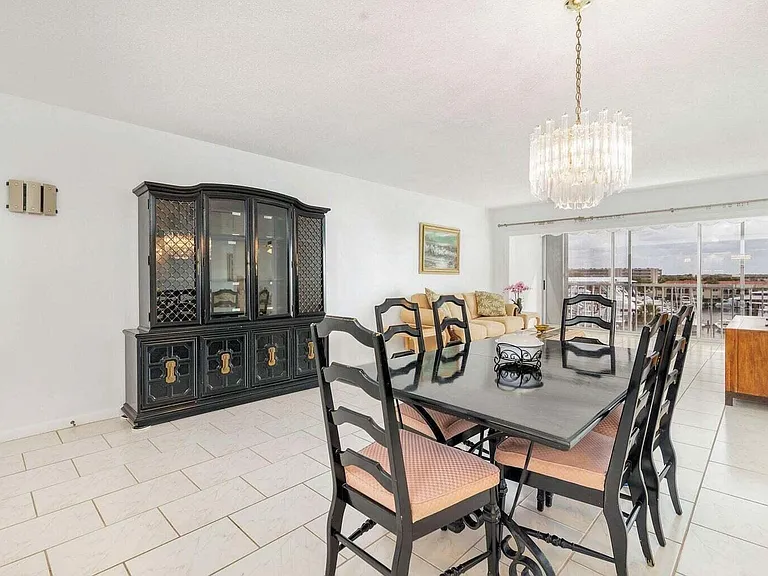 907 Marina Dr #402 — Photo 6