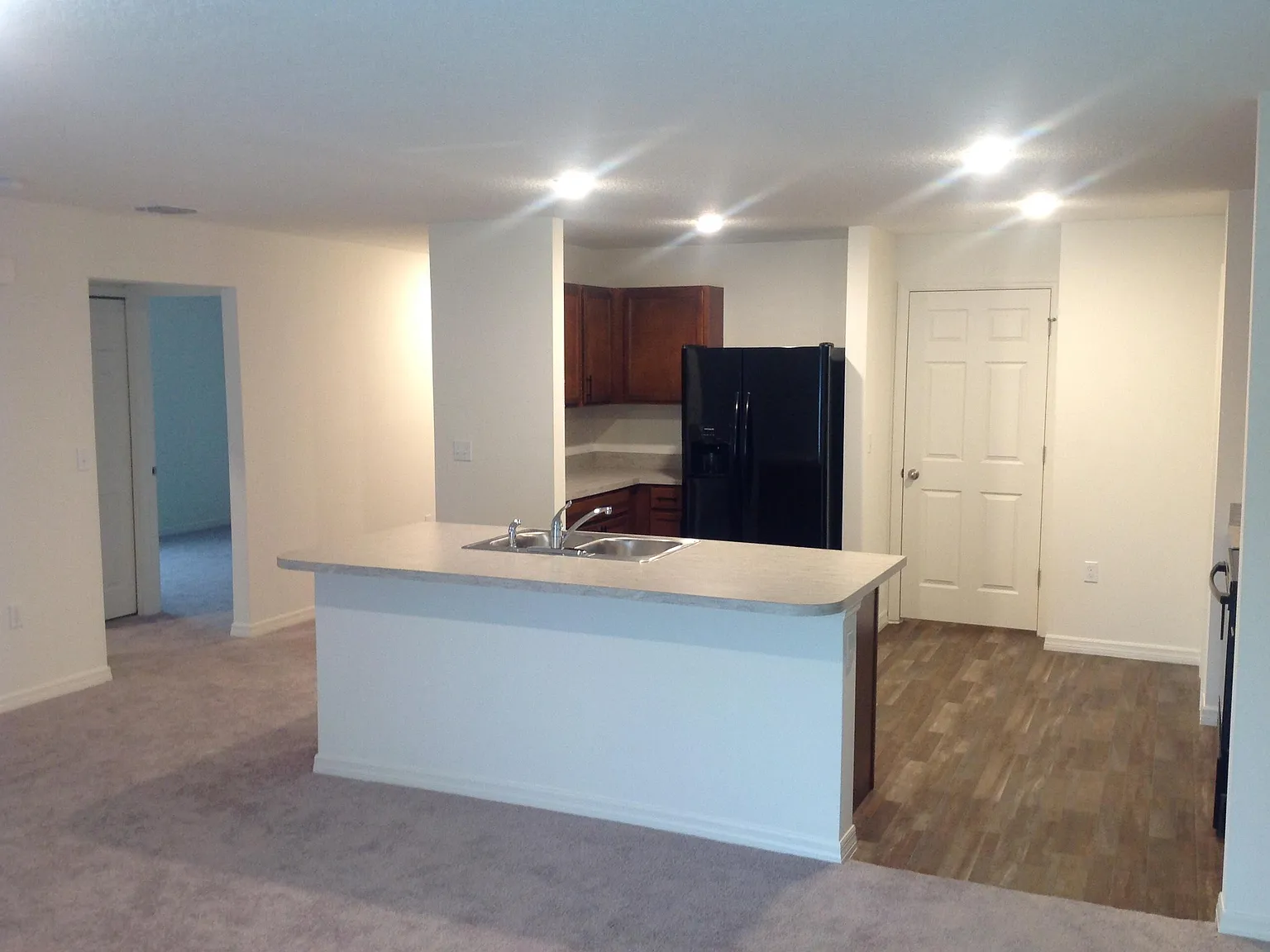 4 bed, 2.0 bath, 1796 sqft, $2,500 — Photo 3