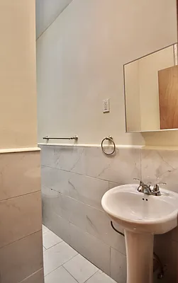 Rented by Bohemia Realty Group | media 9