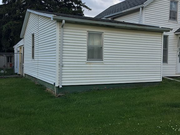3rd image of 601 E Archer Ave
