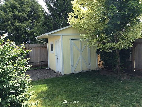 5th image of 5925 58th Avenue SE